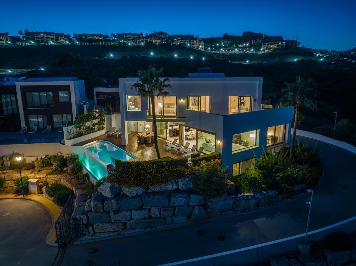 Vacation Marbella I Villa Paraiso The View, Infinity Heated Pool, Sea View, 24-7 Security, Golf Courses 埃斯特波纳 外观 照片